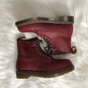 Dr Martens Oxblood Hardlife For Life 8 Hole Boots Like New